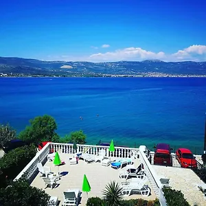 villa-fjaba.hotels-in-trogir.com/