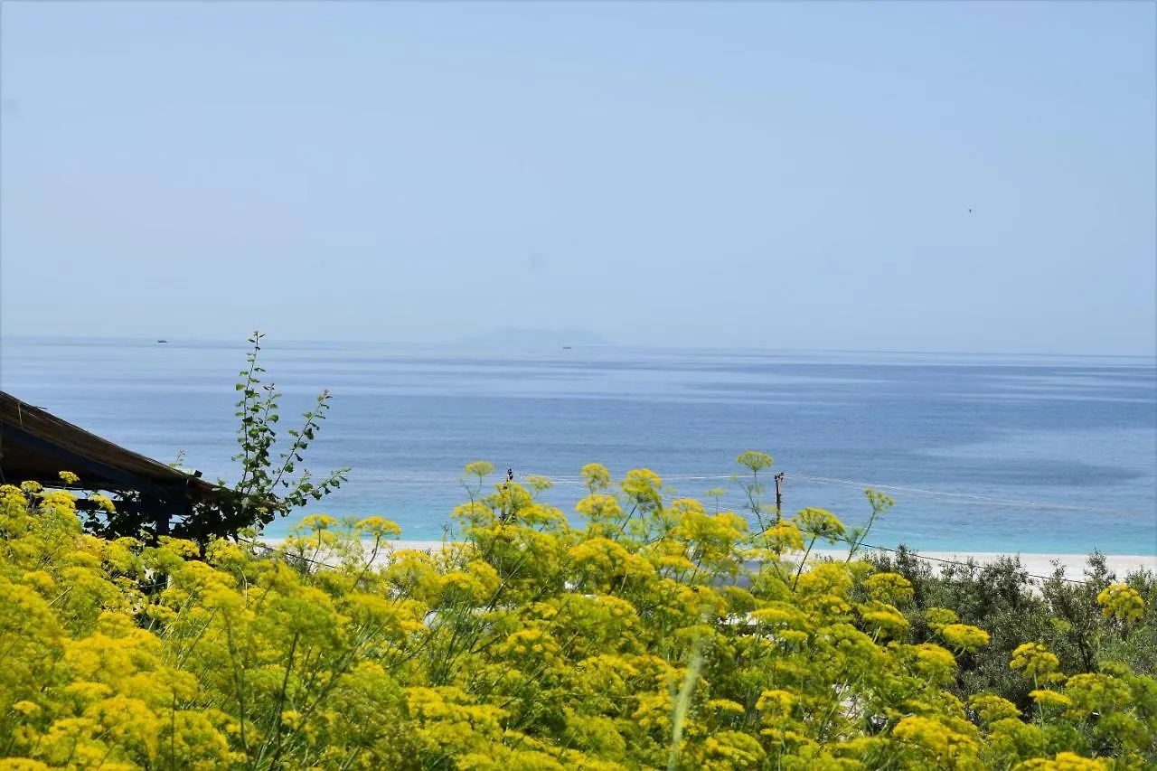 Kamp alanı Scala Bungalows Himarë Arnavutluk